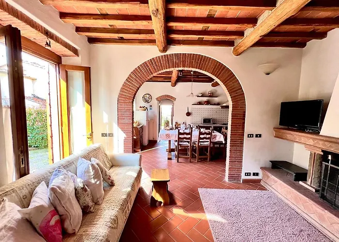 Casa Pozzi Капаннори